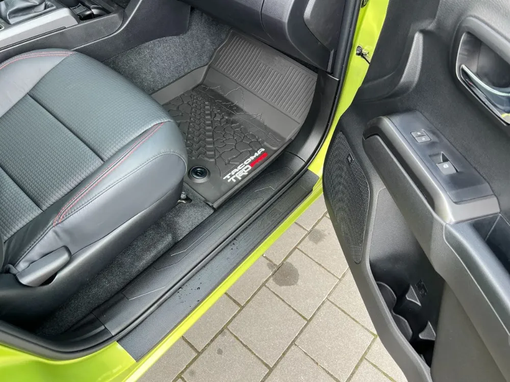 2022 Toyota Tacoma TRD Pro in Electric Lime 25